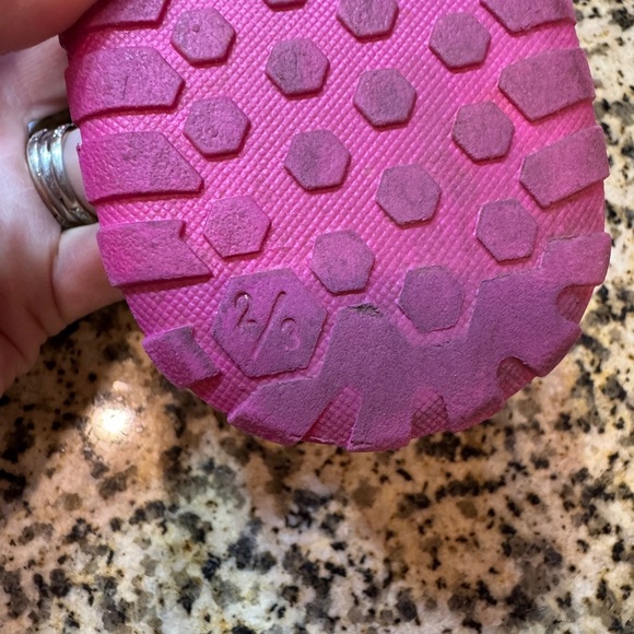 Unami Kids Size 2/3  Pink Slip-On Beach Water Shoes - Picture 5 of 6
